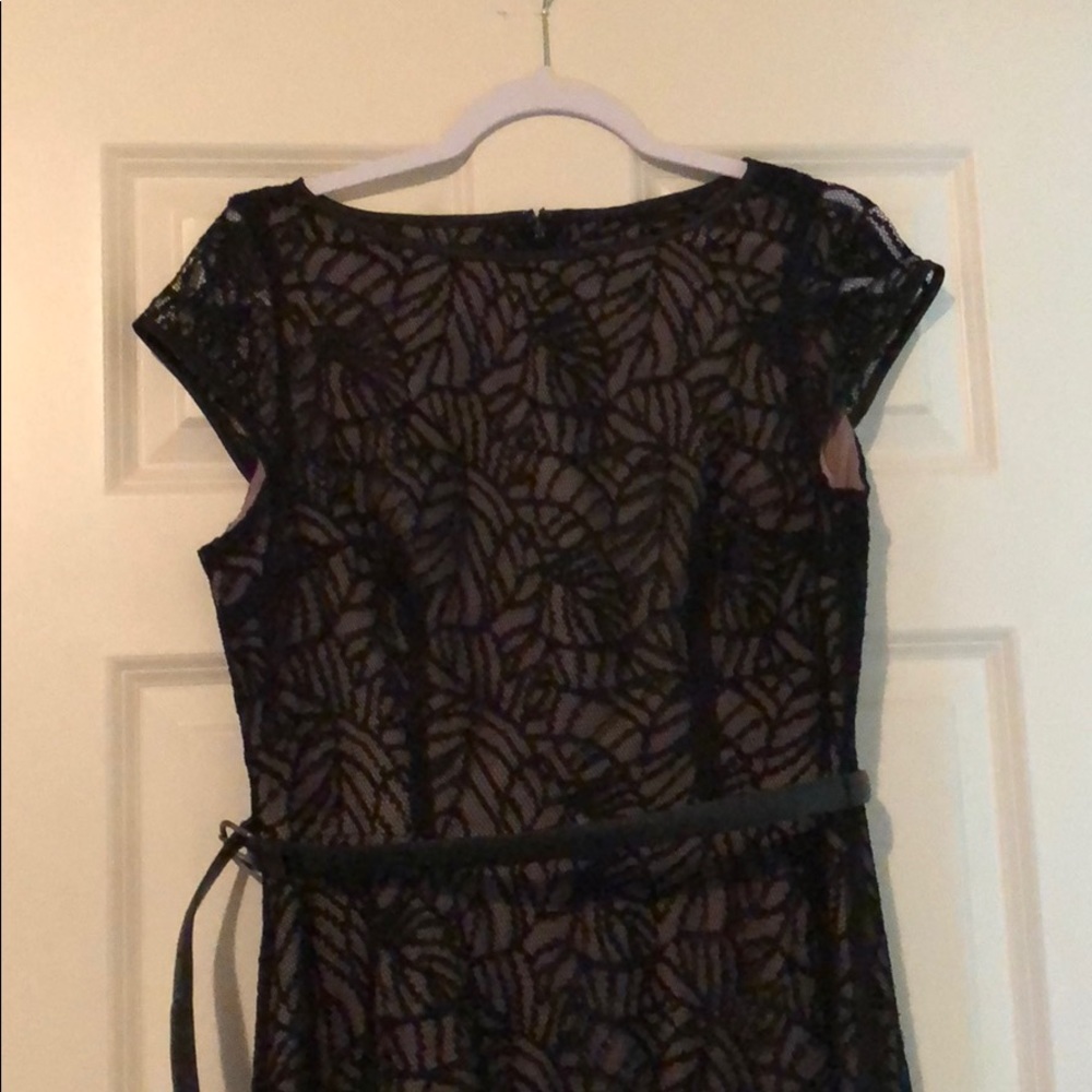 Re-sell A-line Black Lace Overlay Dress